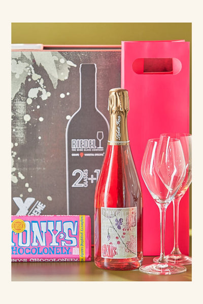 In The Pink! - Champagne, Chocolate and Champagne Glasses